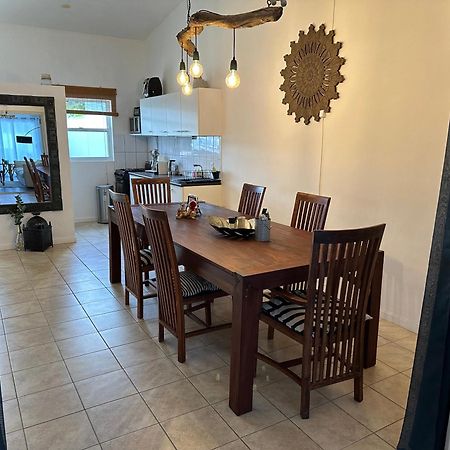 Villa Susanna 3 Bedroom 2 Bathroom House Sleeps 6Plus Willemstad Exterior photo