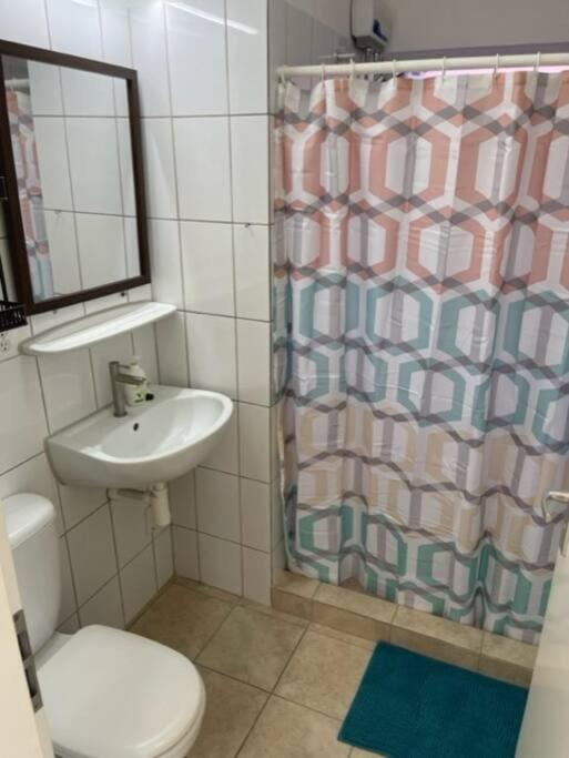 Villa Susanna 3 Bedroom 2 Bathroom House Sleeps 6Plus Willemstad Exterior photo